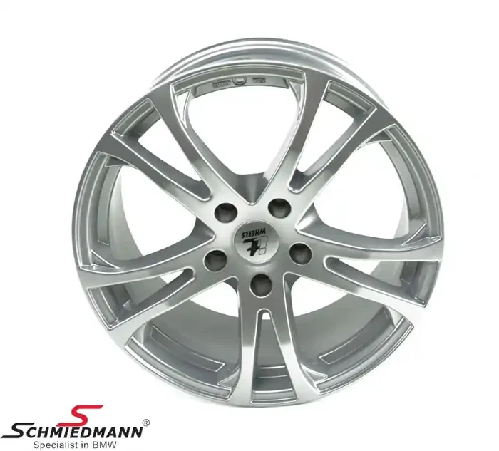 -DEMO- 18″ -Classic Speiche 2- rim 8×18, silver (Note Has a small dent and some scratches, see photos)